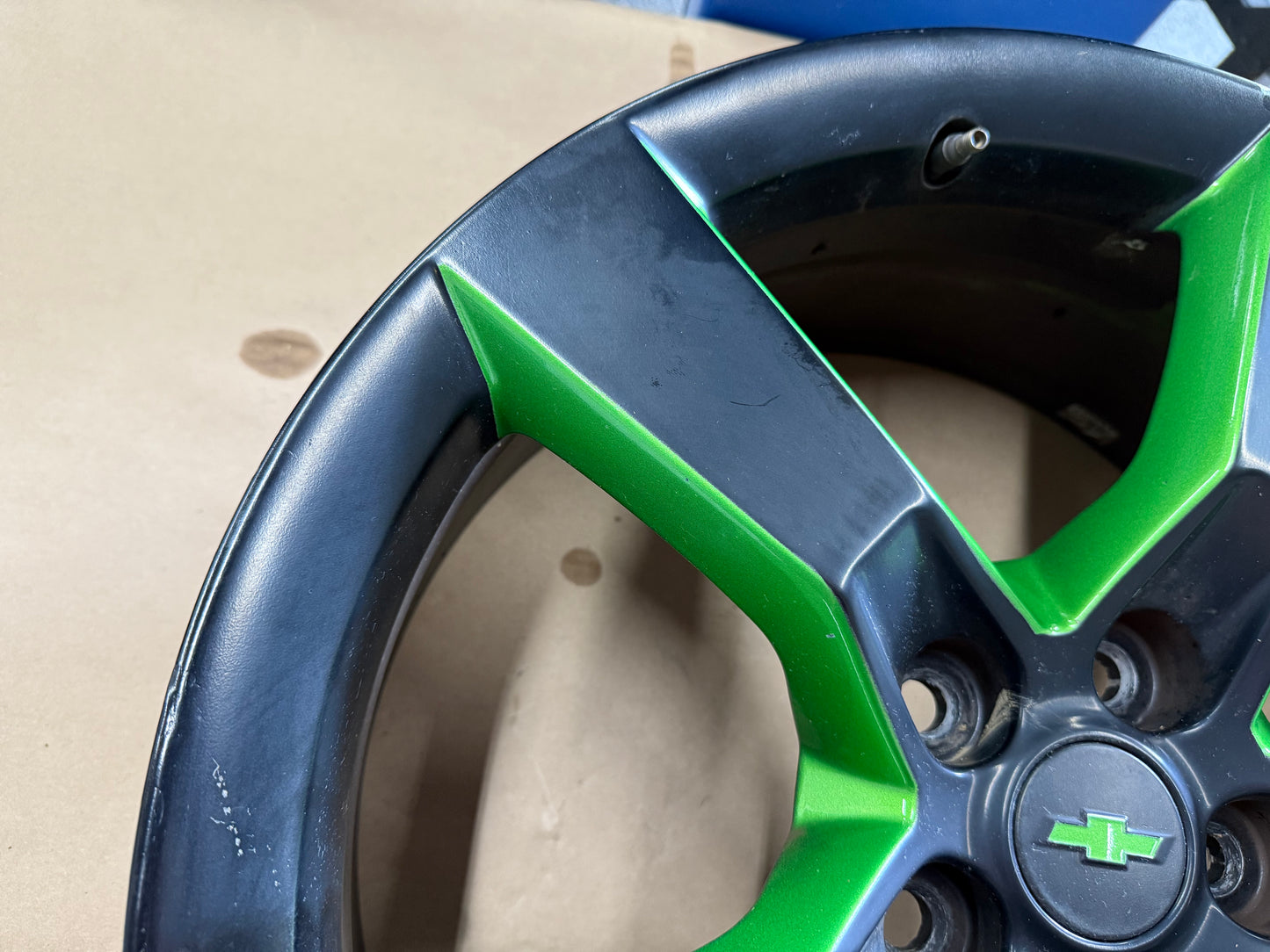 2010-2013 Chevrolet Camaro SS 20x8" Black/Green Wheel Rim