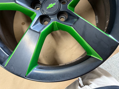2010-2013 Chevrolet Camaro SS 20x8" Black/Green Wheel Rim