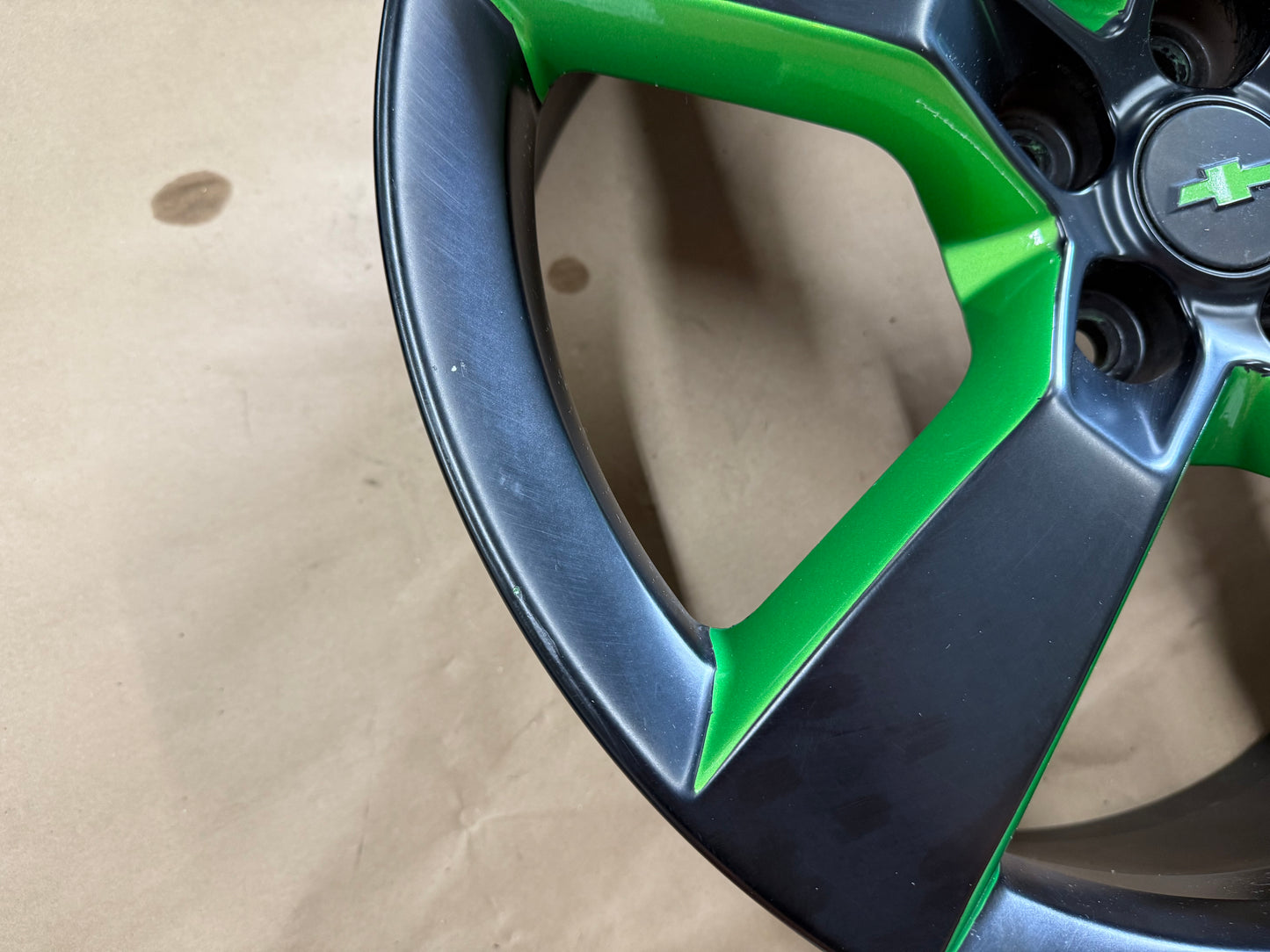 2010-2013 Chevrolet Camaro SS 20x8" Black/Green Wheel Rim