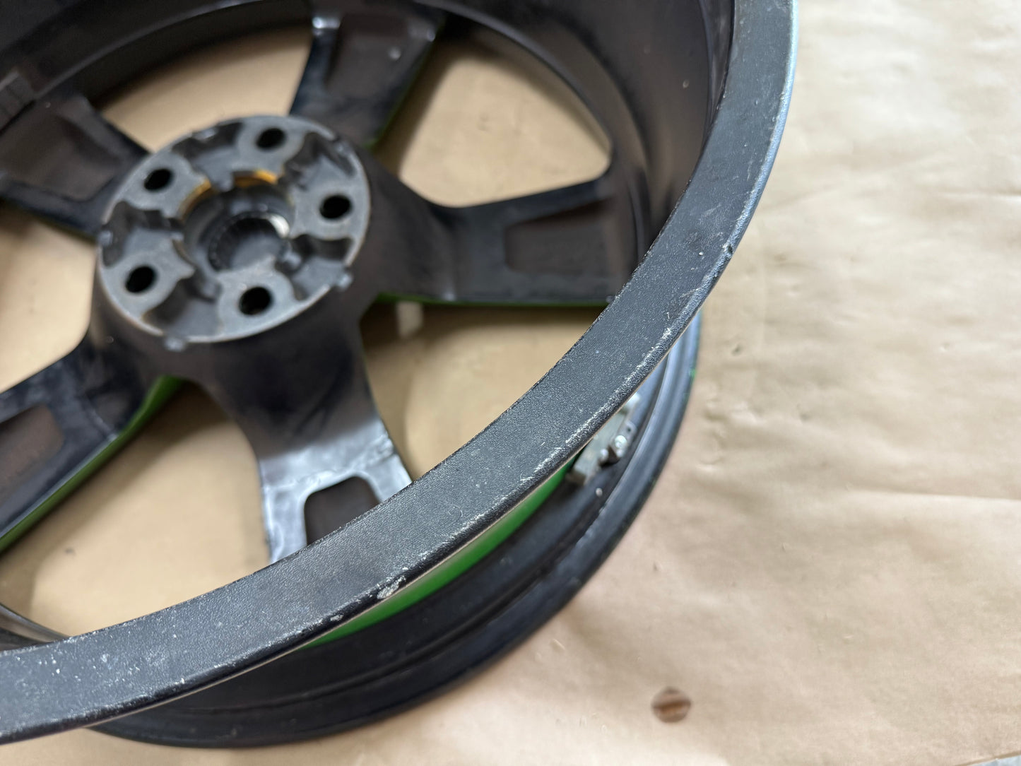 2010-2013 Chevrolet Camaro SS 20x8" Black/Green Wheel Rim