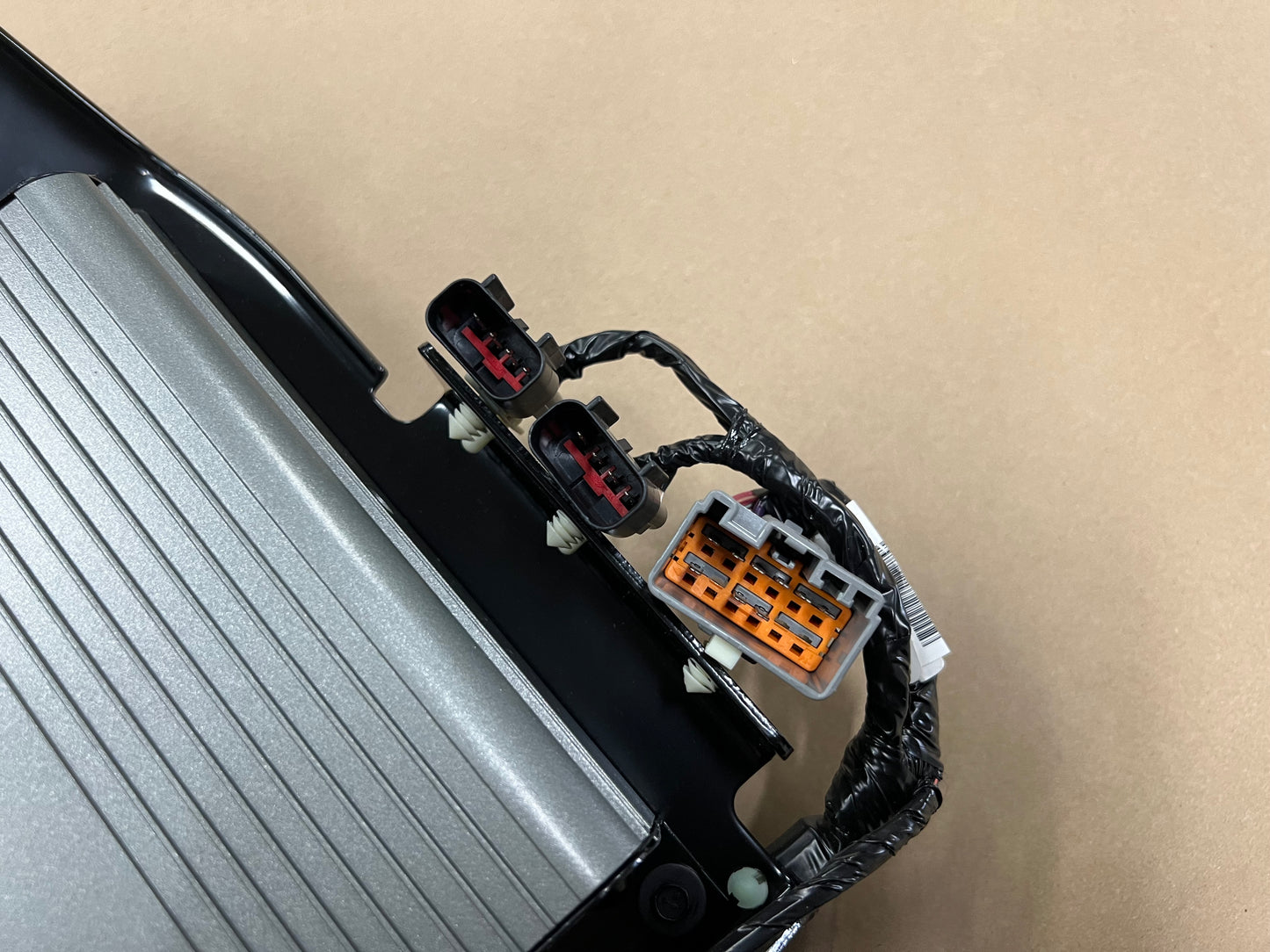 2007-2009 Ford Mustang Shelby GT500 4 Subwoofer Amps and Bracket