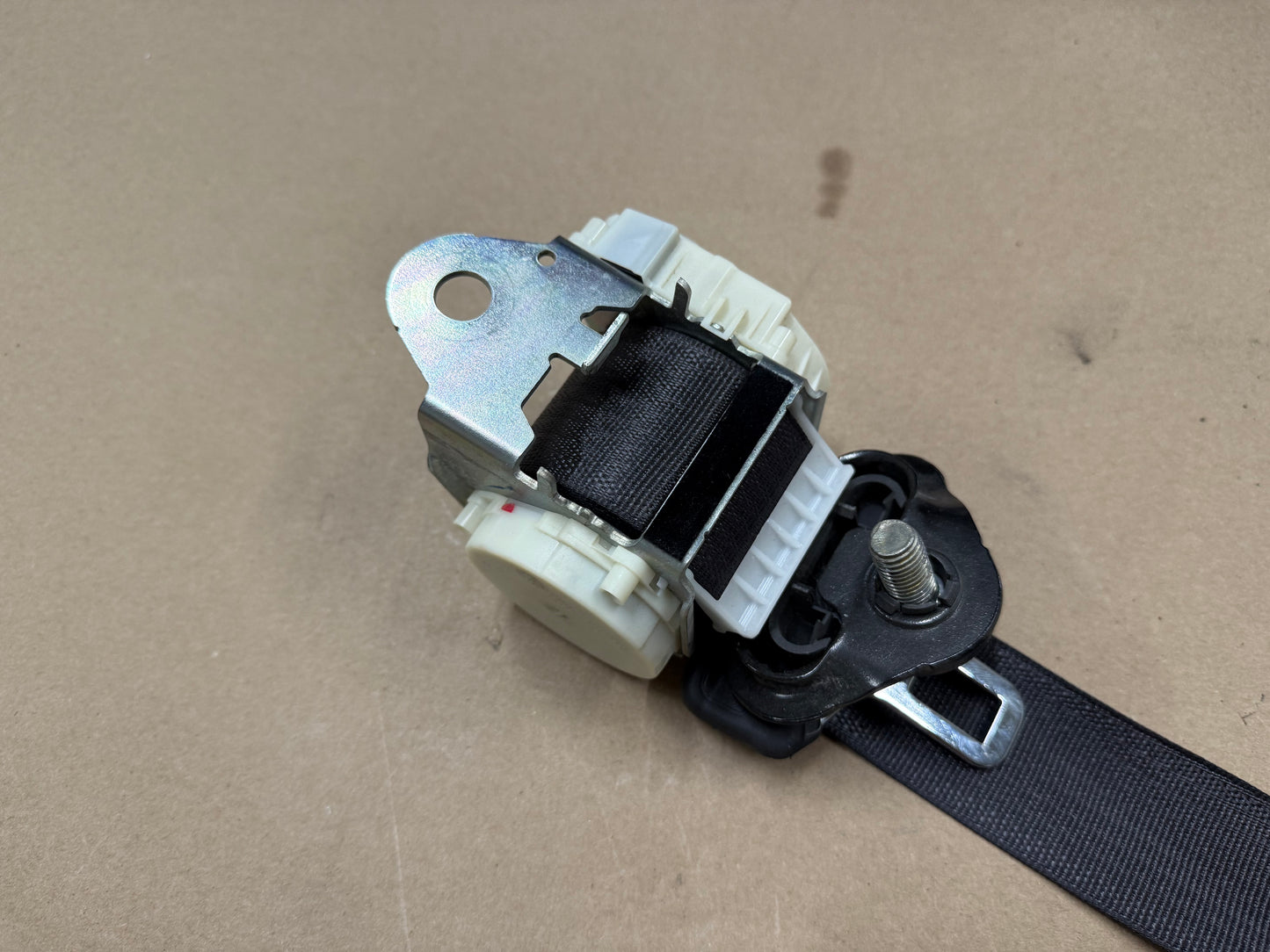 2010 Chevrolet Camaro SS Coupe RH Passenger Rear Seat Belt Safety