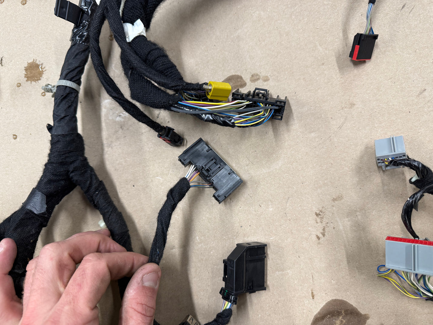 2018-2023 Ford Mustang GT 5.0L Dash Wiring Harness MR3T-14401-FE G281T