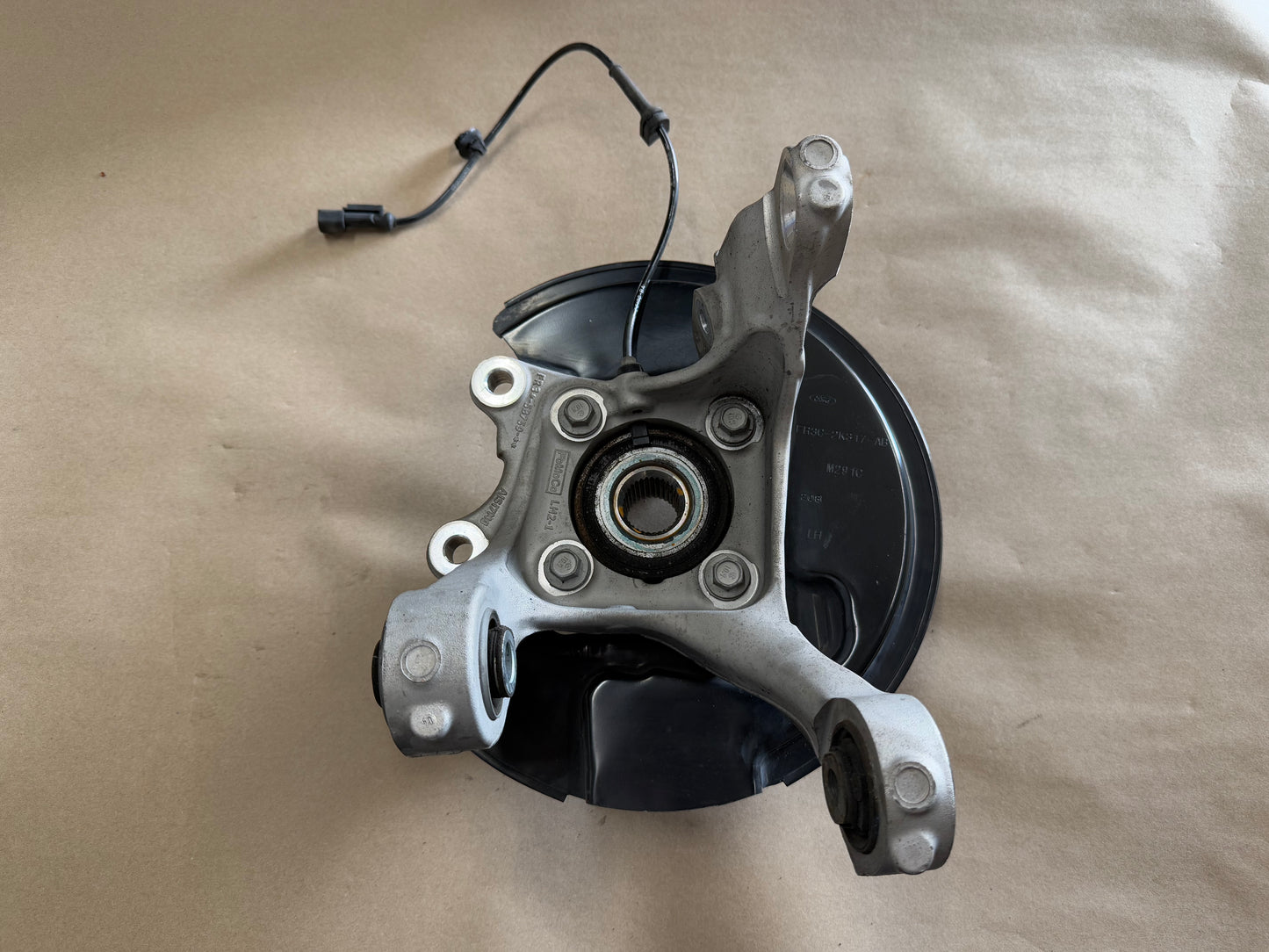 2015-2023 Ford Mustang 5.0 GT LH Driver Side Rear Spindle Knuckle Hub