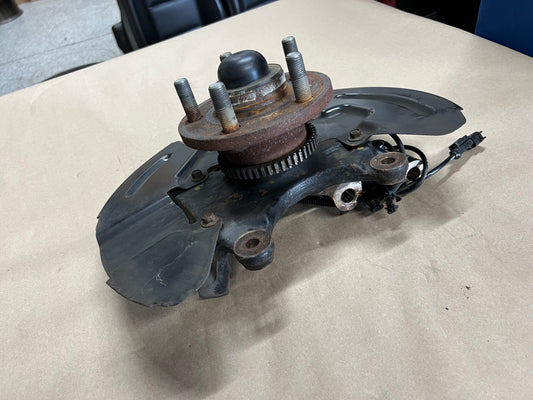 2015-2020 Ford Mustang 5.0L GT LH Driver Side Front Spindle Knuckle Hub