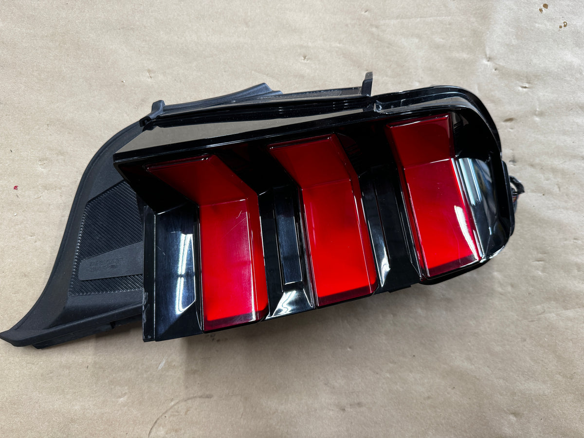 2024-2026 Ford Mustang GT EcoBoost Tail Light RH Passenger Side LED
