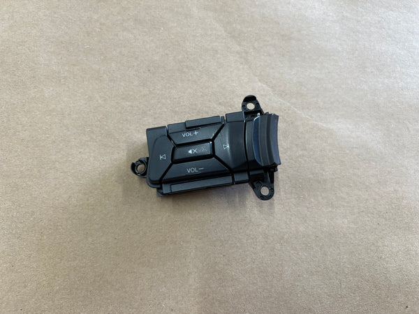 2015-2017 Ford Mustang GT LH Wheel Steering Button Volume Mute Search