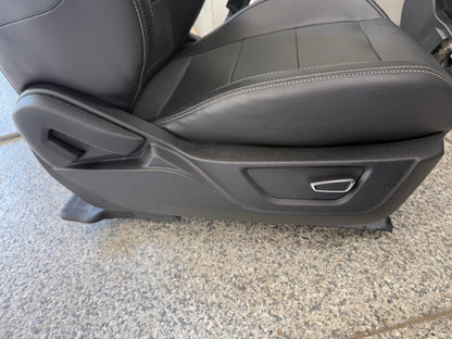 2015-2017 Ford Mustang GT Premium Leather Front Rear Seats Black Heated Cooled