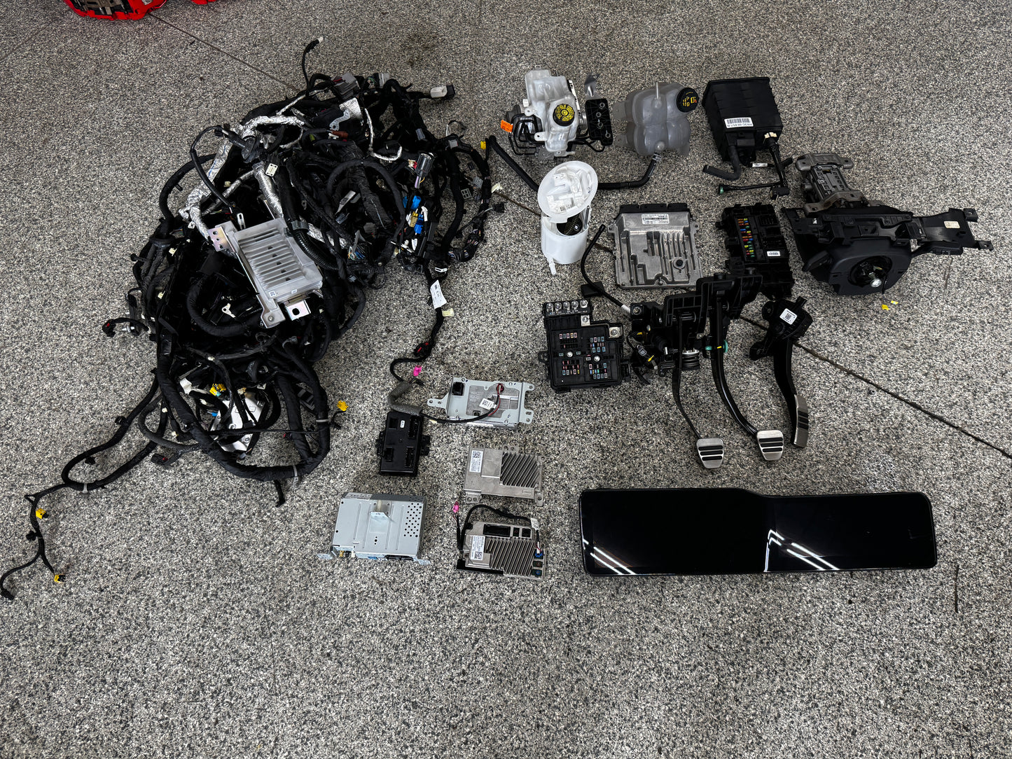 2024 Mustang 5.0 Coyote Gen 4 Engine Drivetrain MT-82 Transmission S650 9k mile