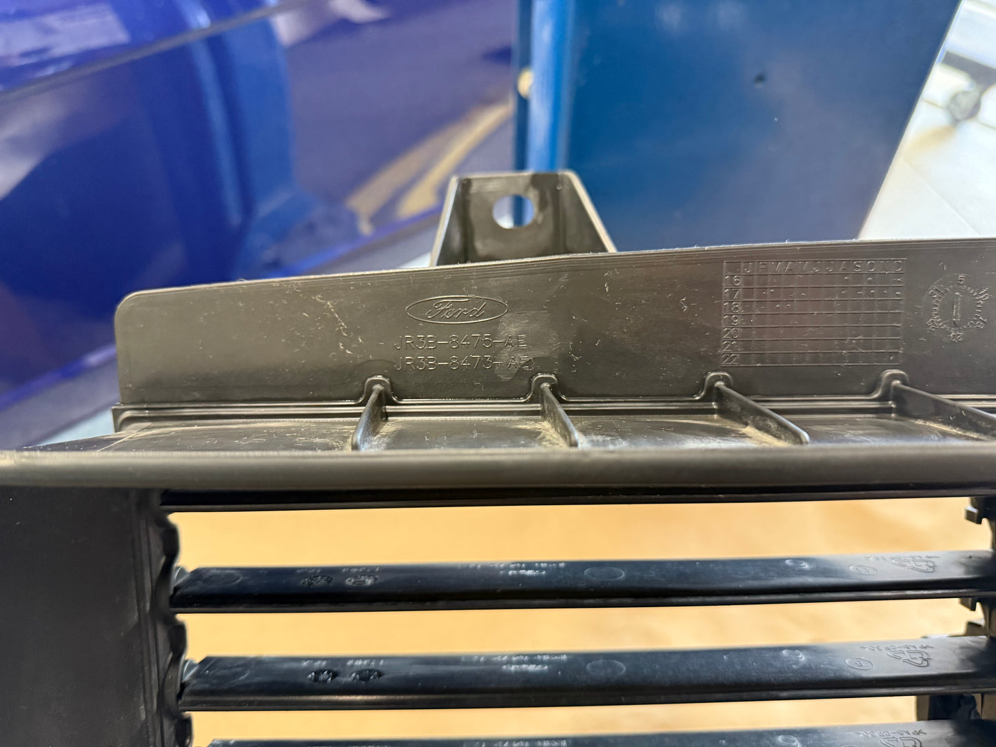 2018-2023 Ford Mustang GT Radiator Air Shutter Grille Assembly