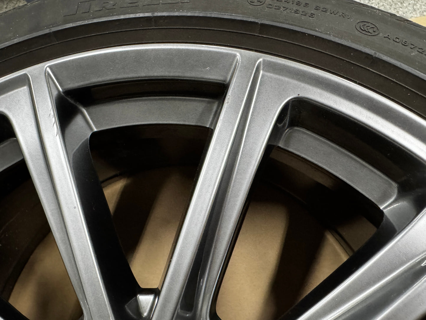 2015-2017 Ford Mustang GT Wheel Rim 19"x8.5" Pirelli Pzero  255/40/19