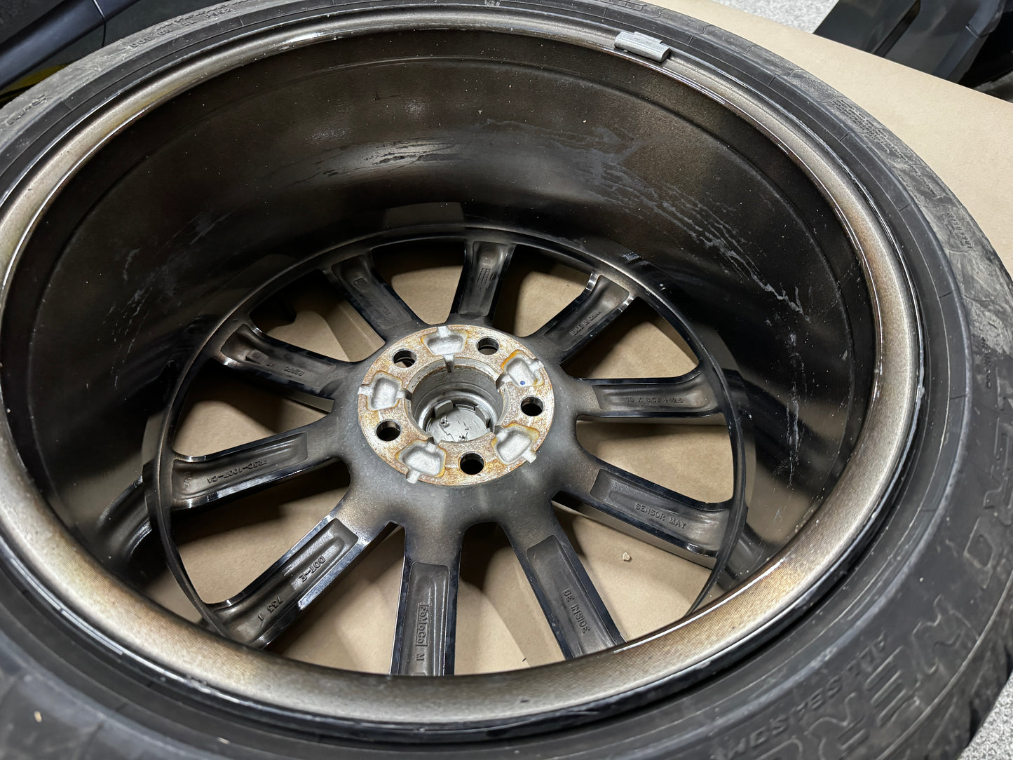 2015-2017 Ford Mustang GT Wheel Rim 19"x8.5" Pirelli Pzero  255/40/19