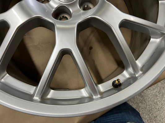 2014-2015 Chevrolet Camaro SS 21x9.5" Silver Wheel Rim