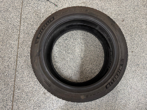 Michelin Pilot A/S 4  275/40/ZR19 Tire