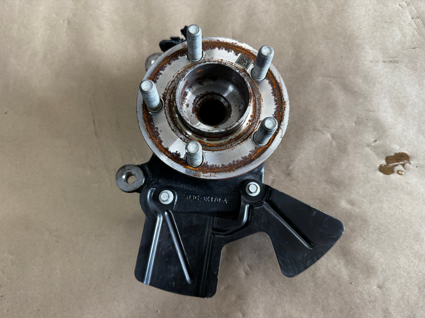 2024-2026 Mustang GT RH Passenger Side Front Spindle Knuckle Hub Low Mileage