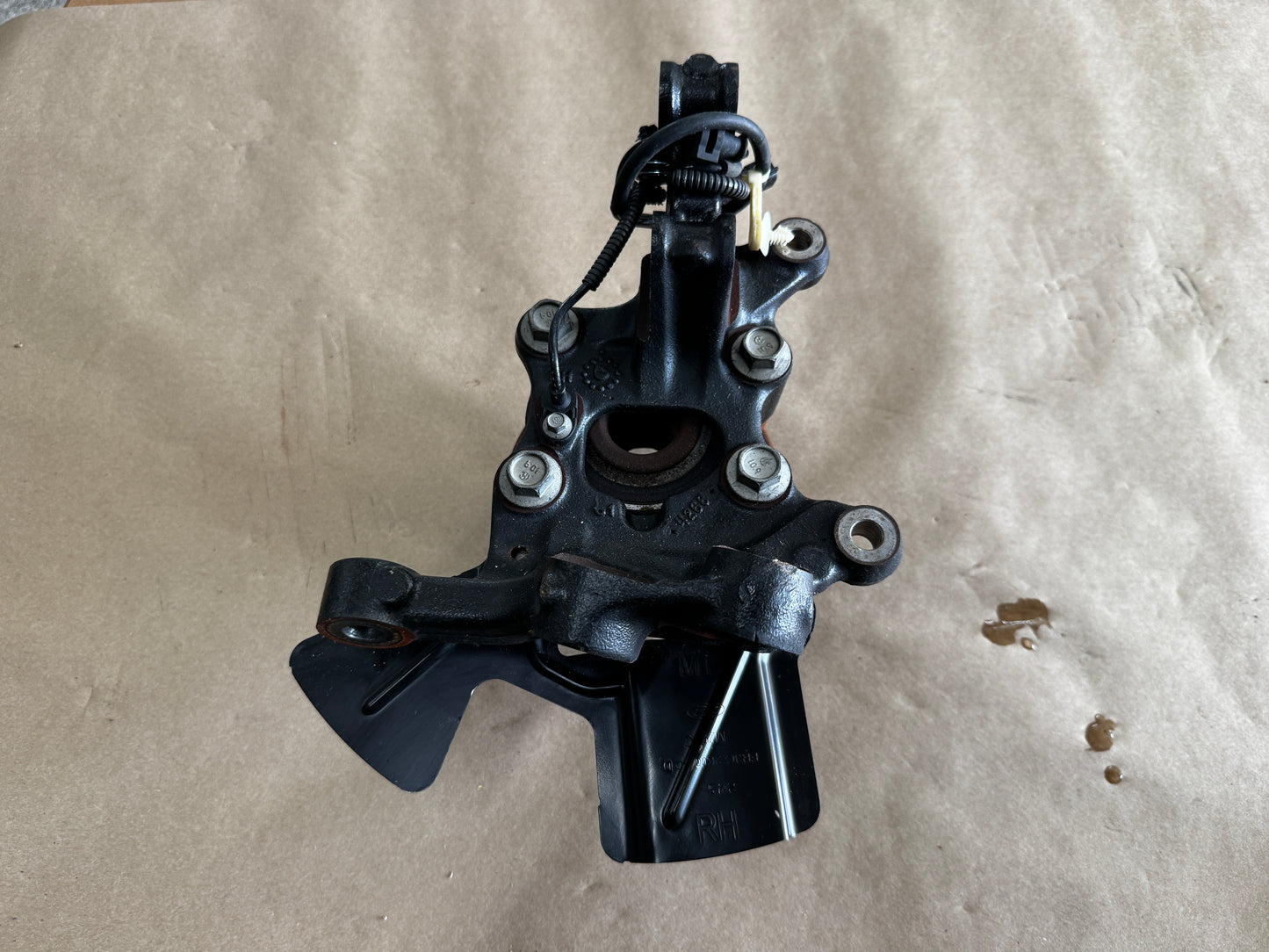 2024-2026 Mustang GT RH Passenger Side Front Spindle Knuckle Hub Low Mileage