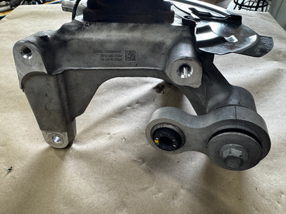 2024-2026 Ford Mustang GT RH Passenger Side Rear Spindle Knuckle Hub - OEM