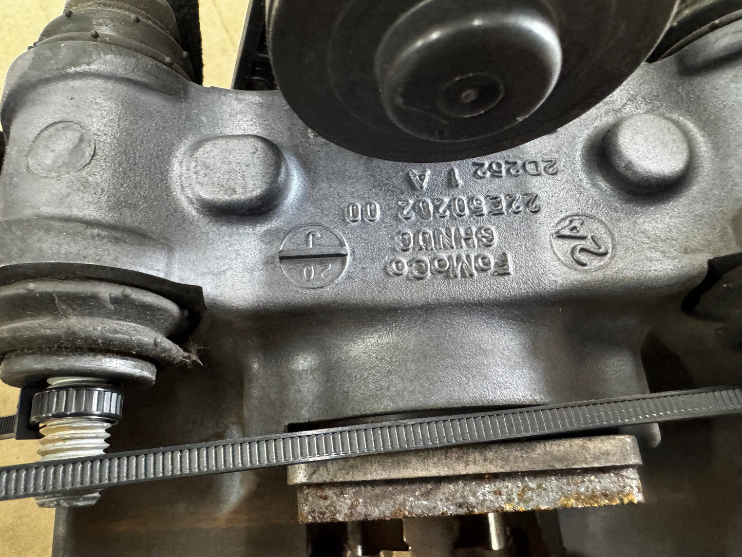 2024-2026 Ford Mustang GT Rear RH LH Pair Electric Emergency Brake Caliper 9k Mi