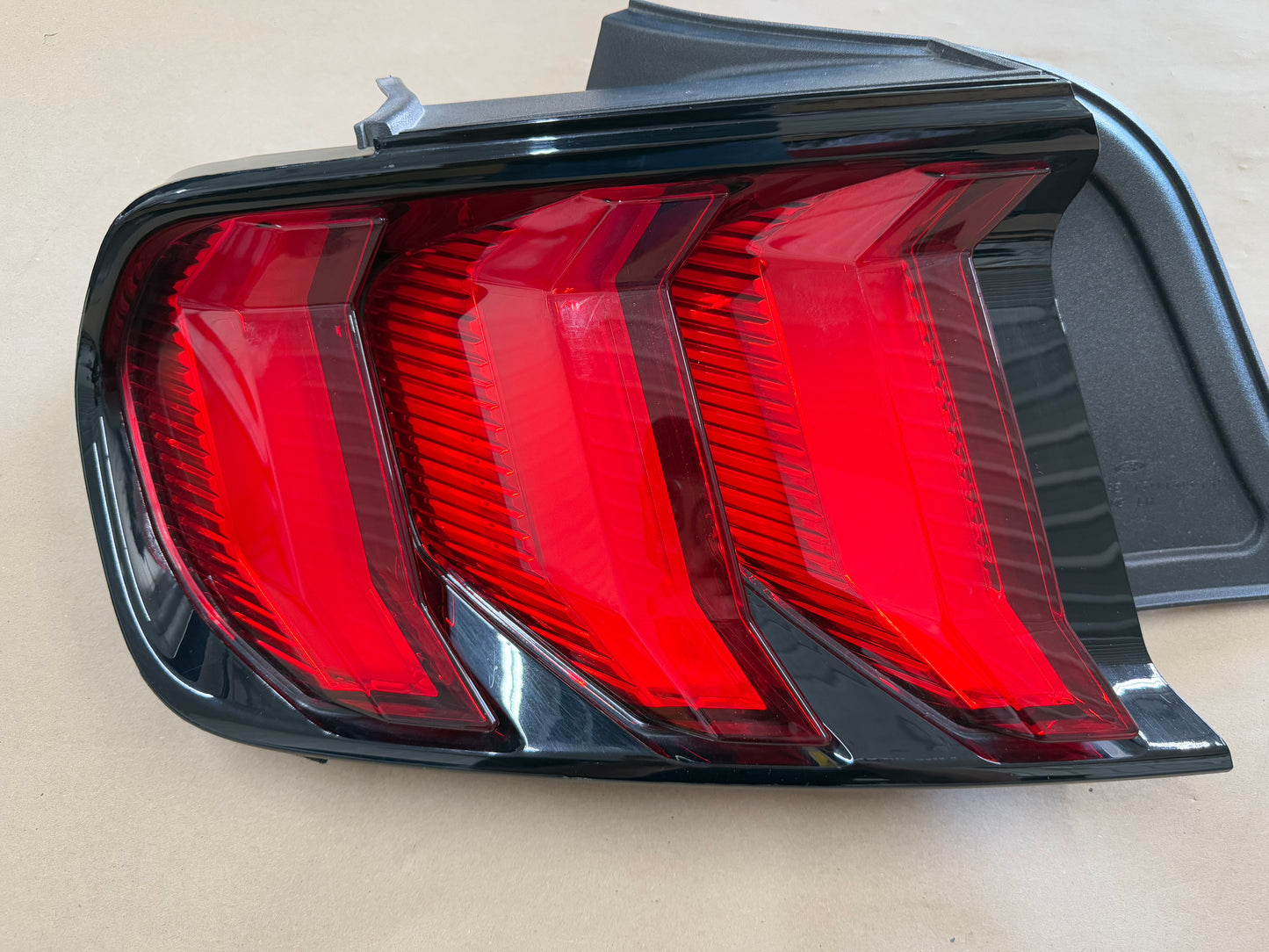 2018-2023 Ford Mustang GT350 GT V6 EcoBoost Tail Light LH Driver Side LED