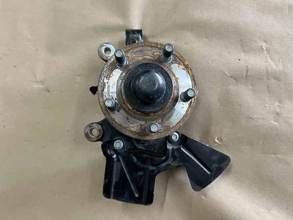 2015-2020 Ford Mustang 5.0L GT RH Passenger Side Front Spindle Knuckle Hub PP1