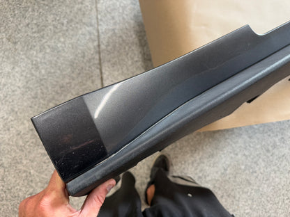 2015-2023 Ford Mustang GT V6 LH Side Skirt Molding Driver Side "J7"