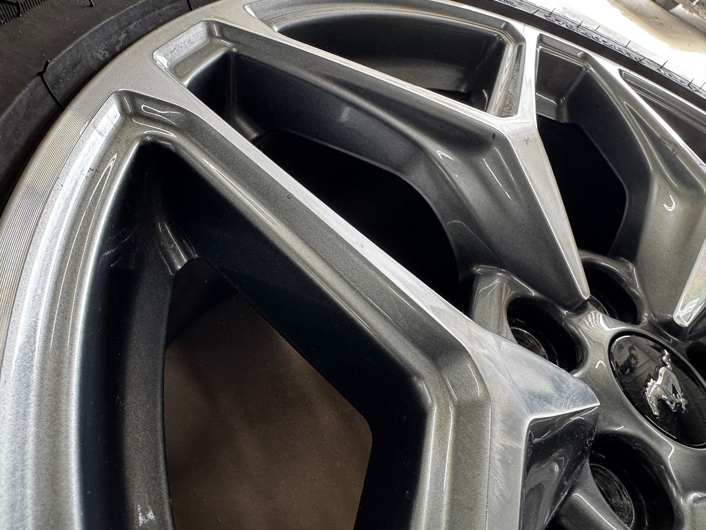 2024-2026 Ford Mustang GT 5.0 19x9.5" Wheel Rim Salient 275/40/19 OEM