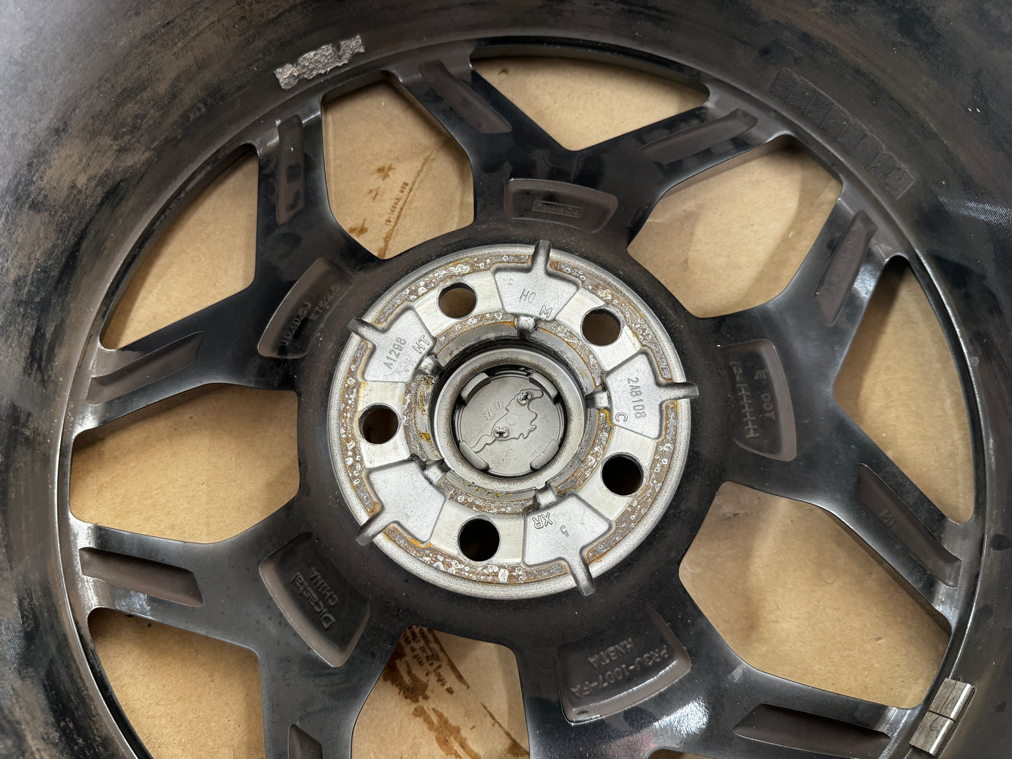 2024-2026 Ford Mustang GT 5.0 19x9.5" Wheel Rim Salient 275/40/19 OEM