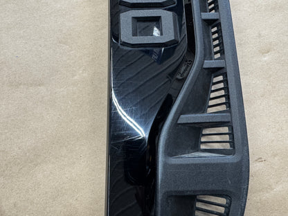 2023-2025 Ford F-250 F-350 Lariat RH Pass. Side Fender Insert Emblem Vent Black