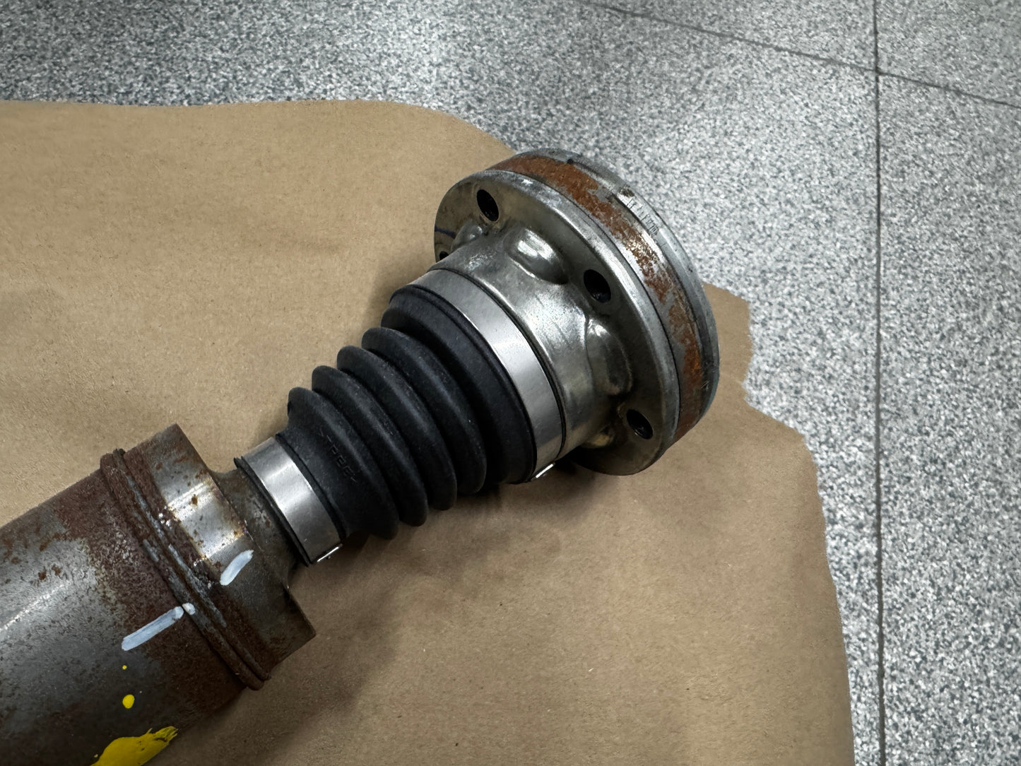 2024 Ford Mustang GT 10R80 Automatic Driveshaft 9k miles - OEM
