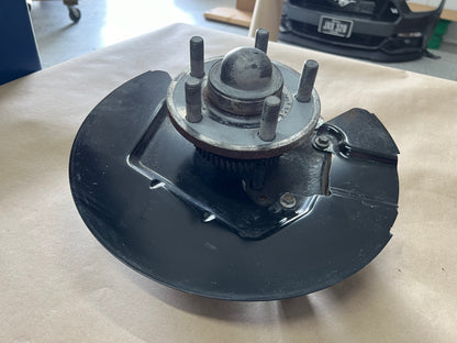 2015-2020 Ford Mustang 5.0L GT LH Driver Side Front Spindle Knuckle Hub