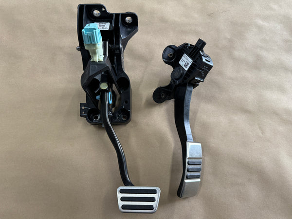 2020-2022 Ford Mustang GT500 “Auto” Brake Pedal Assembly Electronic Gas Pedal