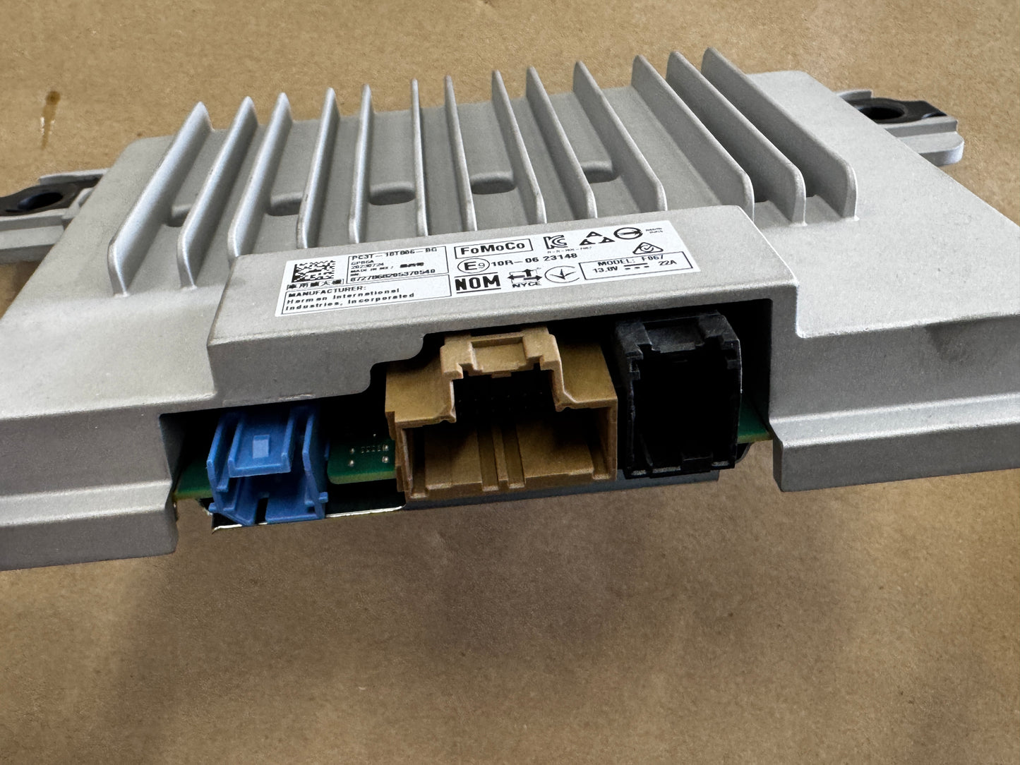 2023-2025 Ford F-250 F-350 Super Duty Radio Amplifier Amp- OEM