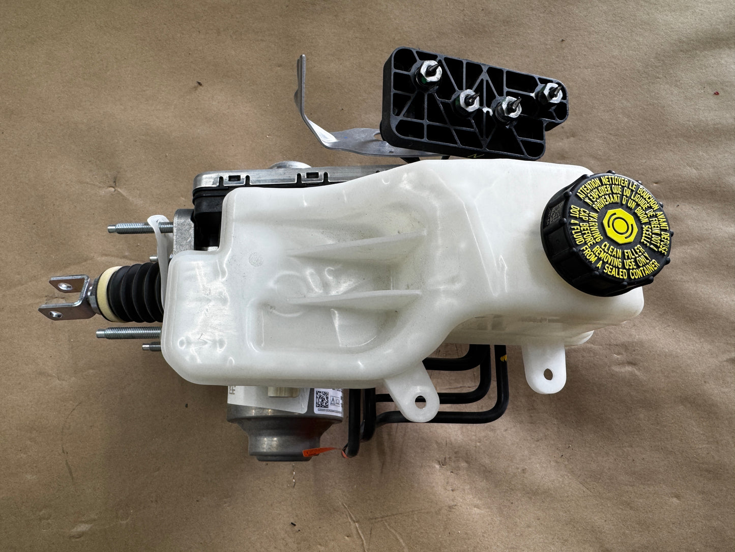 2024 Ford Mustang GT 5.0 Brake Booster Master Cylinder Automatic - OEM