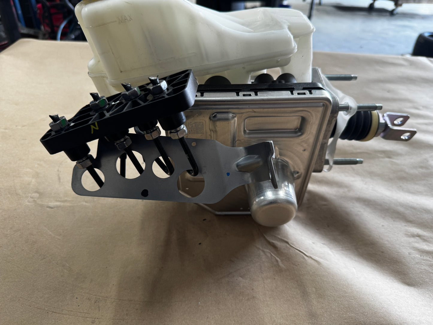 2024 Ford Mustang GT 5.0 Brake Booster Master Cylinder Automatic - OEM