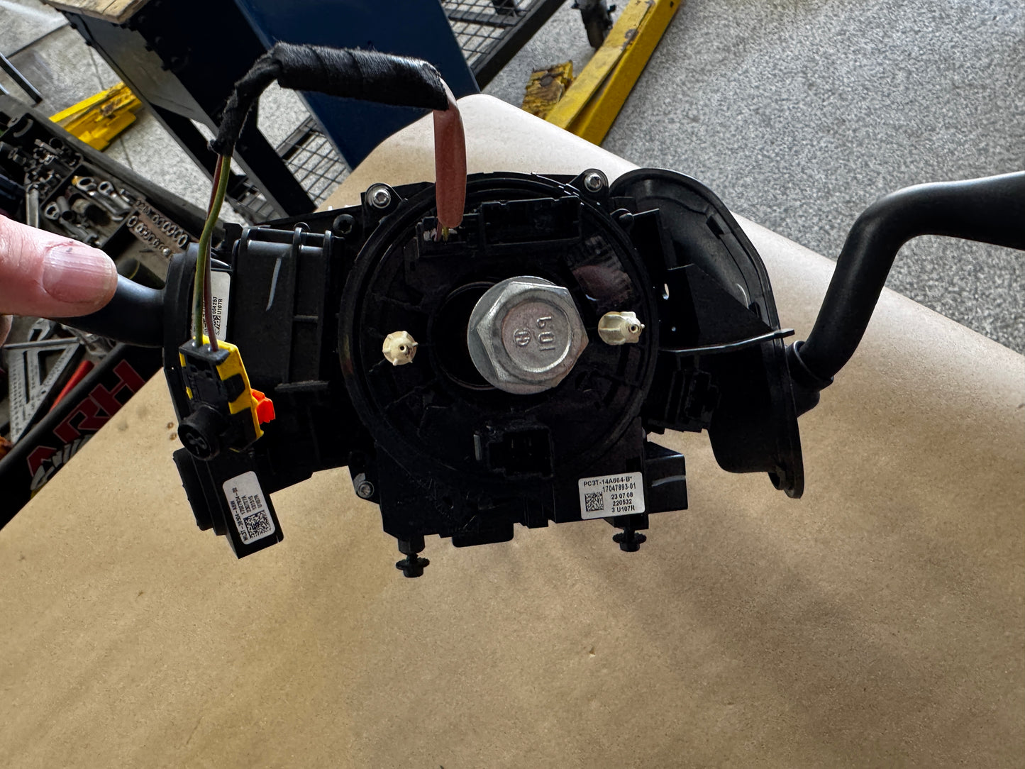 2023-2026 Ford F-250 F-350 Super Duty Steering Column Auto/Power Tilt