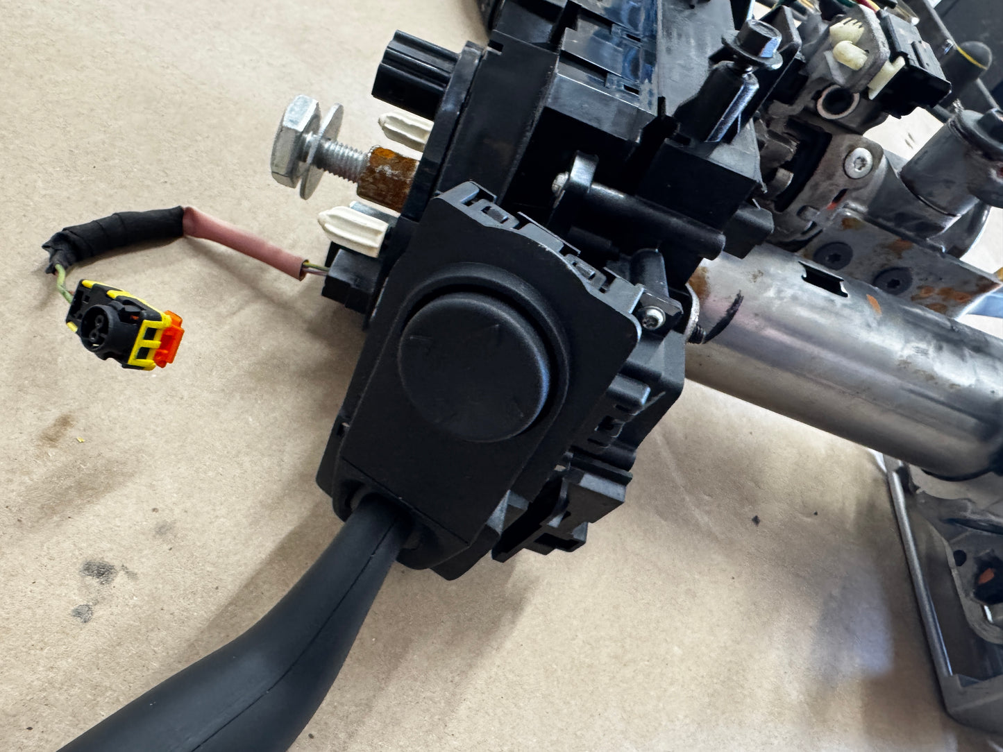 2023-2026 Ford F-250 F-350 Super Duty Steering Column Auto/Power Tilt