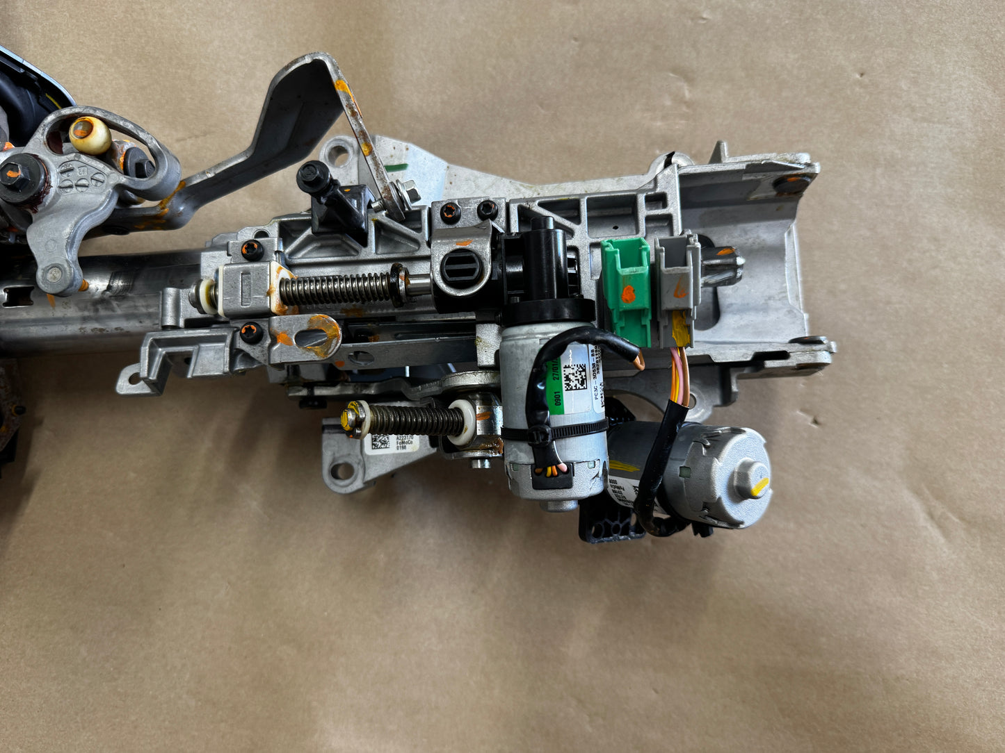 2023-2026 Ford F-250 F-350 Super Duty Steering Column Auto/Power Tilt