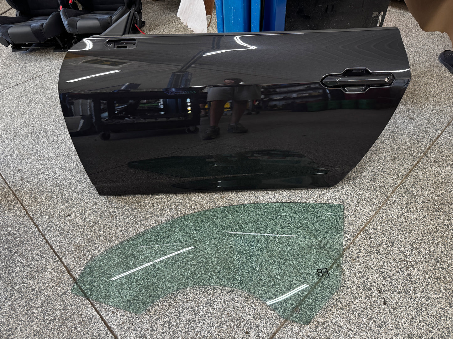 2024-2026 Ford Mustang GT EcoBoost LH Driver Side Door Complete w/Glass "HY" OEM