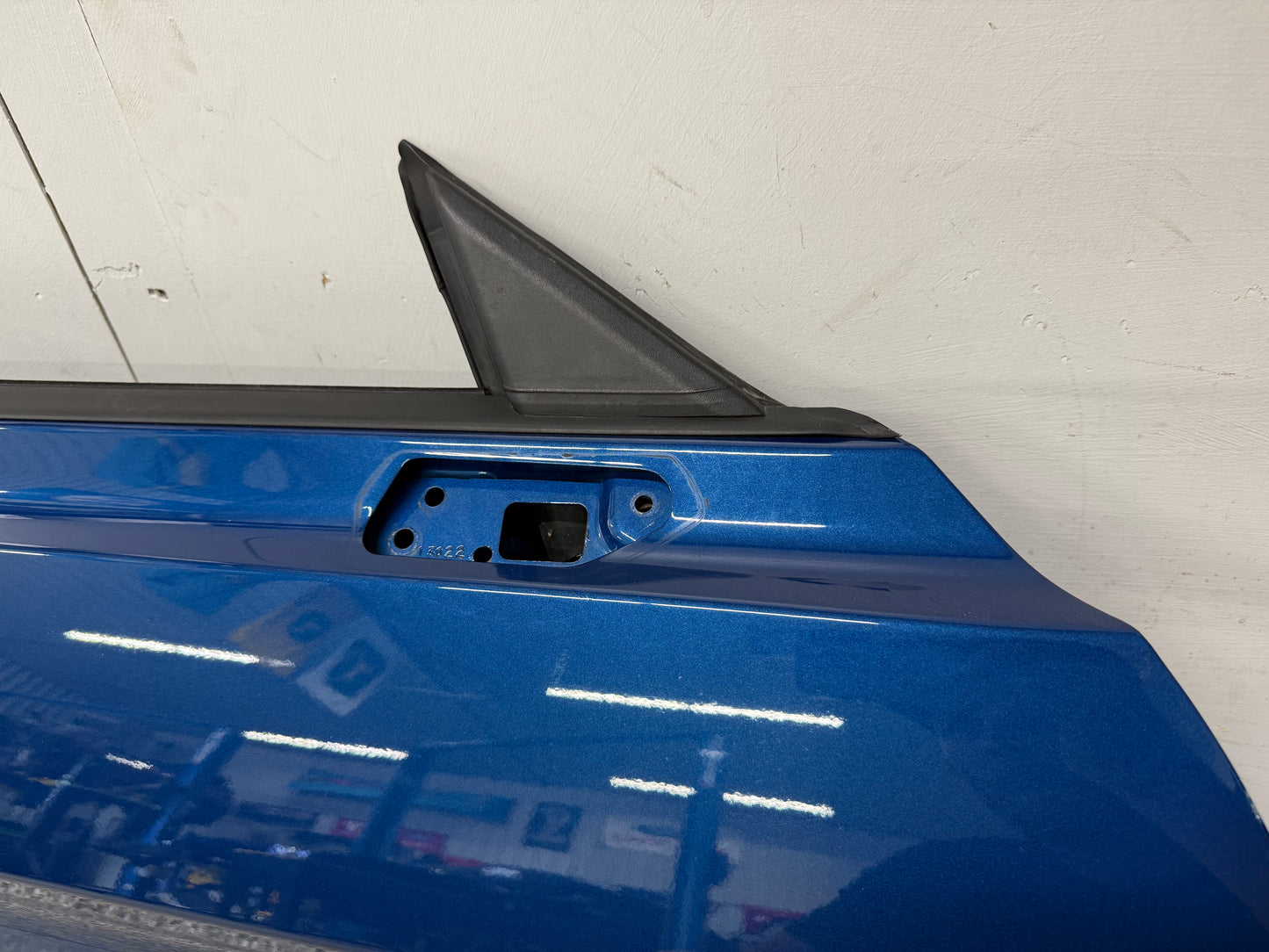 2015-2023 Ford Mustang GT GT500 RH Passenger Side Door Complete w/Glass "B3"