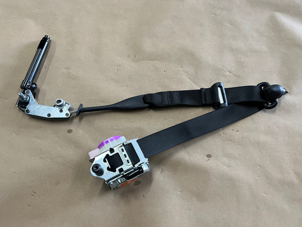 2015-2017 Ford Mustang 5.0 GT Coupe RH Passenger Front Seat Belt Safety – OEM