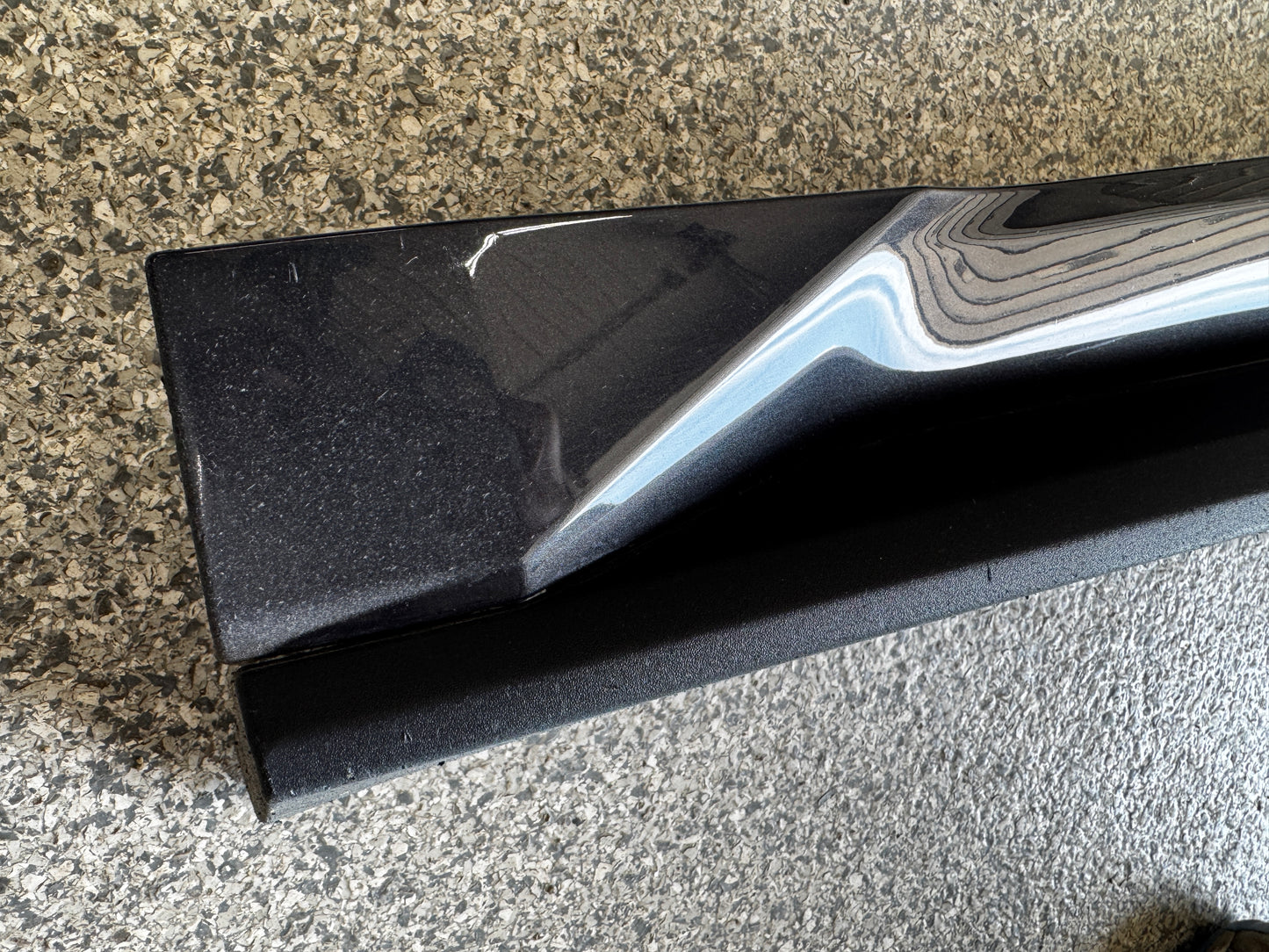 2024-2026 Ford Mustang GT LH Driver Side Skirt Molding "HY" - OEM