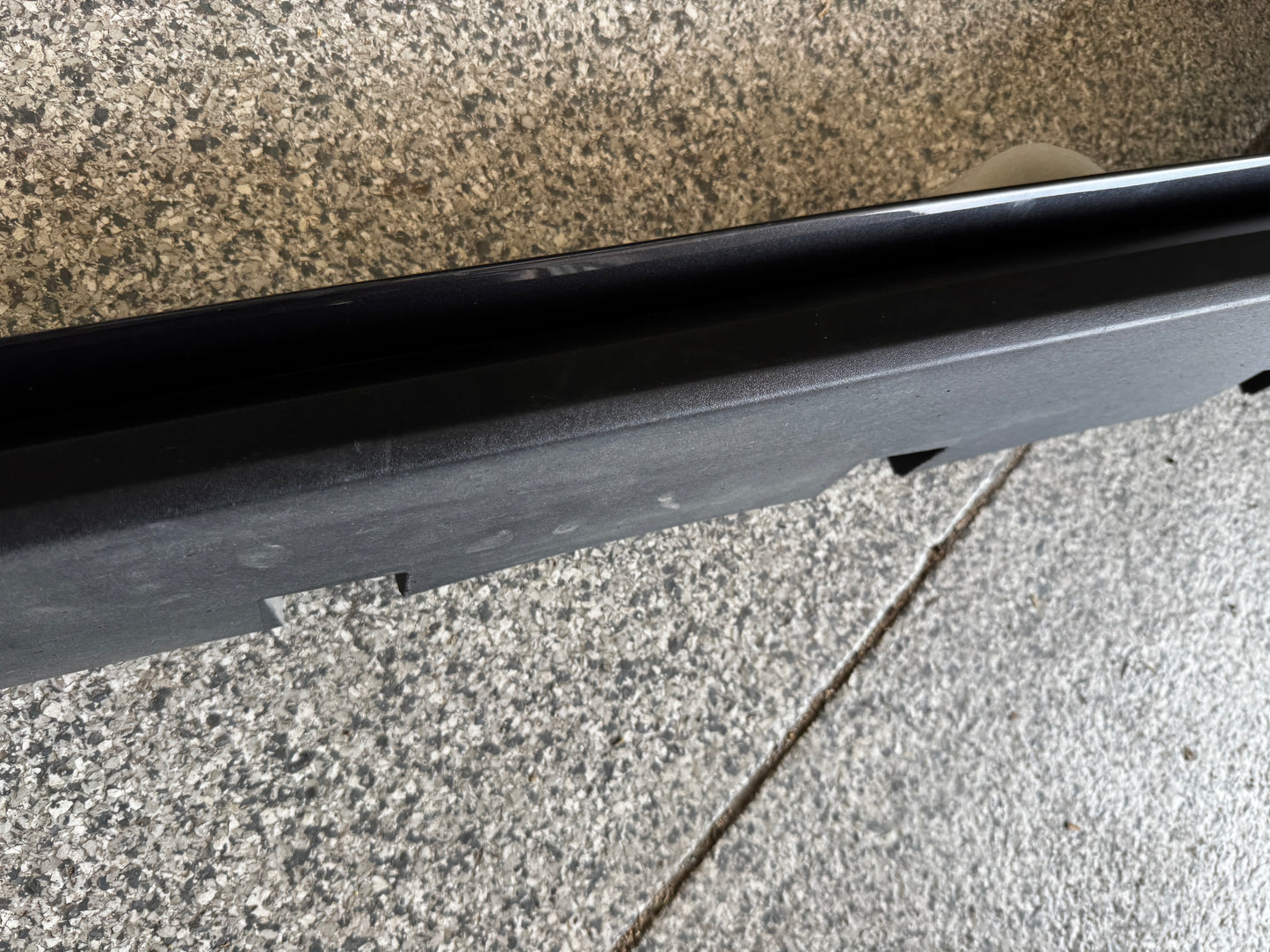 2024-2026 Ford Mustang GT LH Driver Side Skirt Molding "HY" - OEM