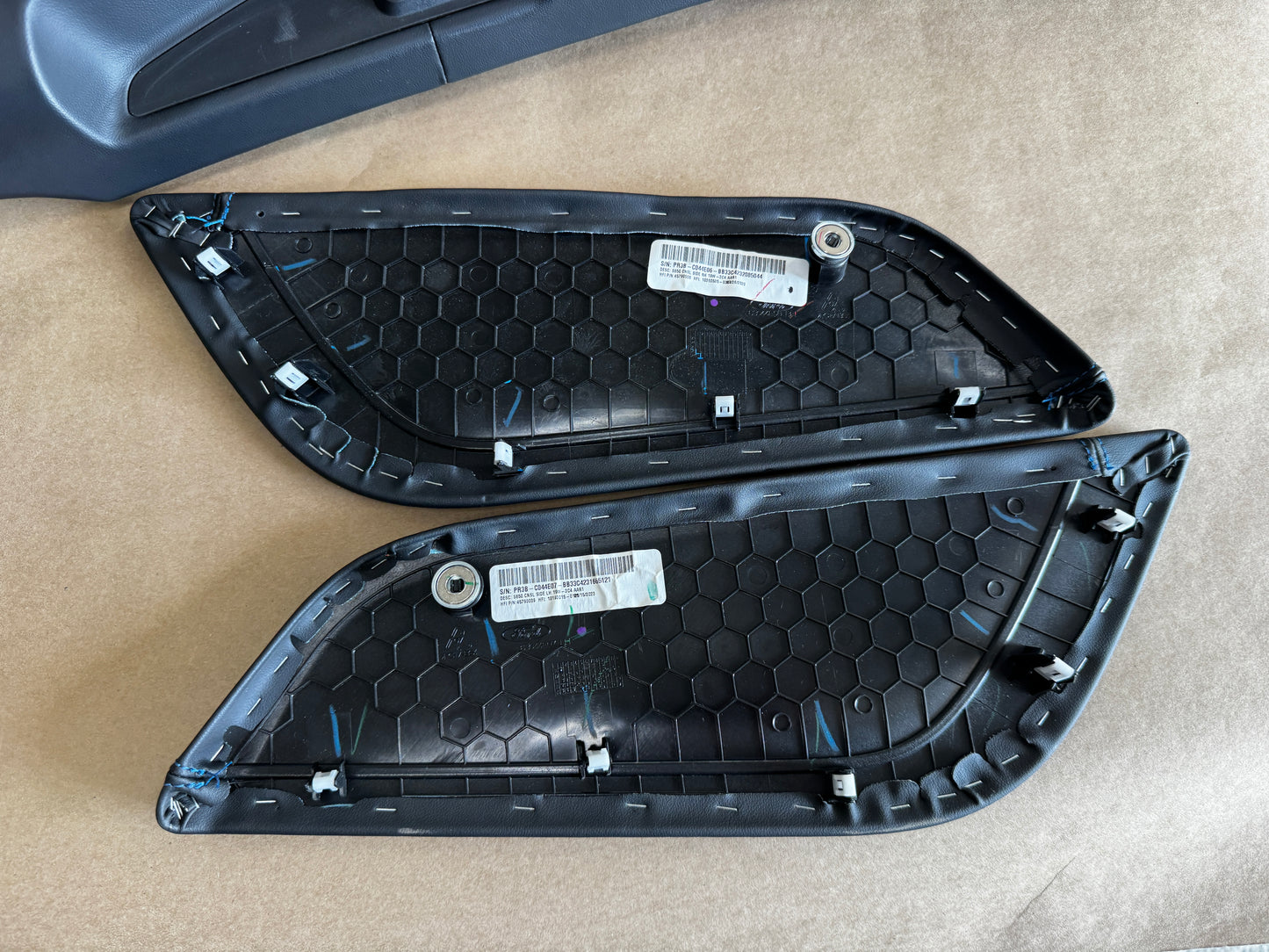 2024-2025 Ford Mustang Dark Horse Leather Center Console Top Knee Pads OEM