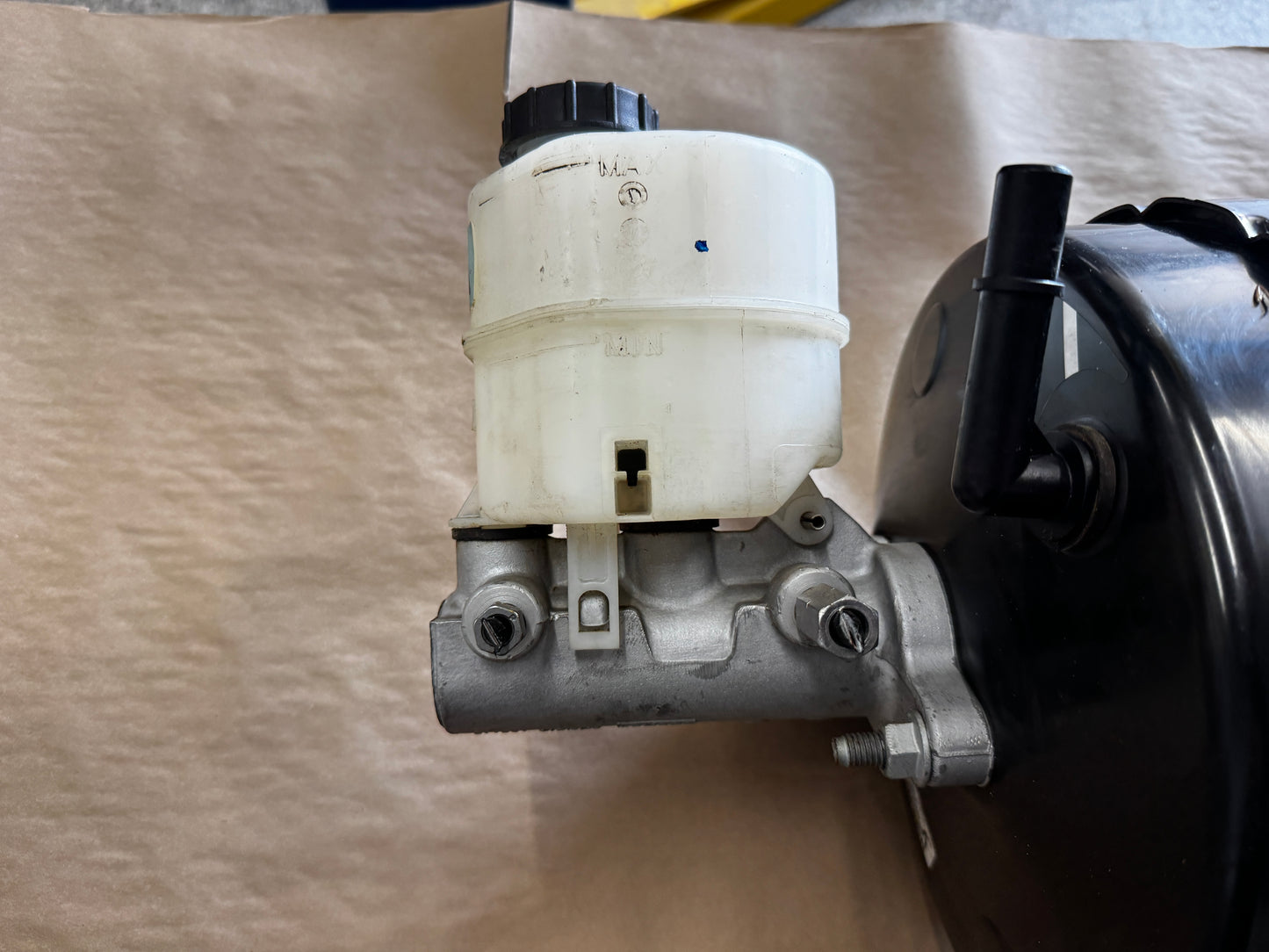 2023-2026 F-250 Super Duty 6.7L Hydraulic Master Cylinder Brake Booster Vacuum