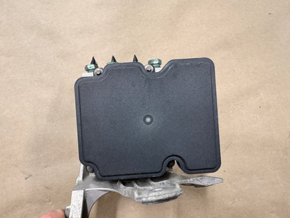 2018 Camaro ZL1 ABS Module Controller Anti-Lock Brakes 25k miles