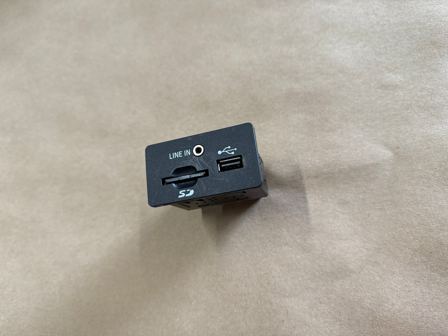 2015 Ford Mustang GT Ecoboost USB Port OEM 15-17