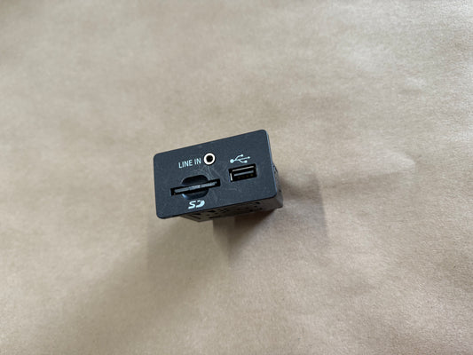 2015 Ford Mustang GT Ecoboost USB Port OEM 15-17
