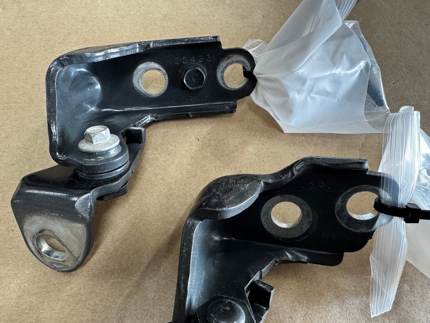 2024-2026 Ford Mustang Door Hinges LH Driver Side Upper Lower "HY" - OEM