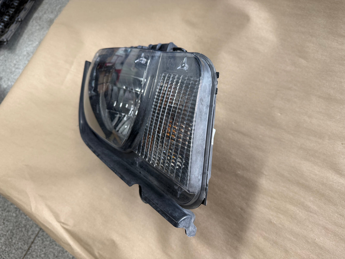 2010-2013 Chevrolet Camaro RH Passenger Side Headlight Halogen