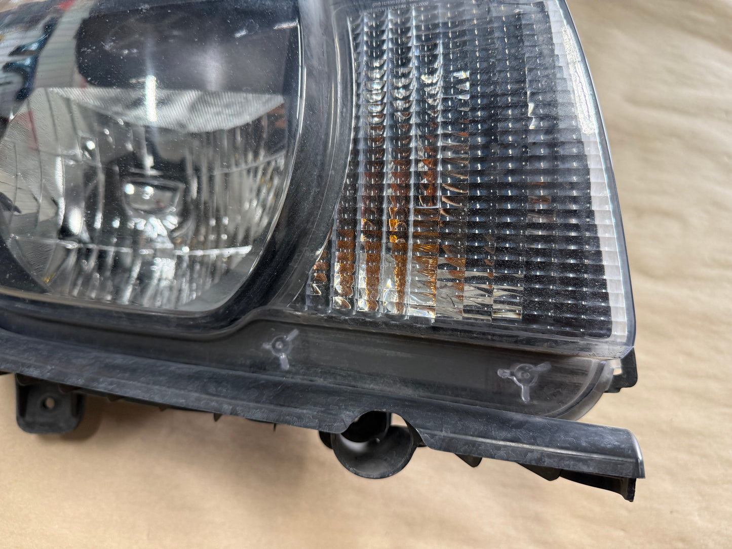 2010-2013 Chevrolet Camaro RH Passenger Side Headlight Halogen